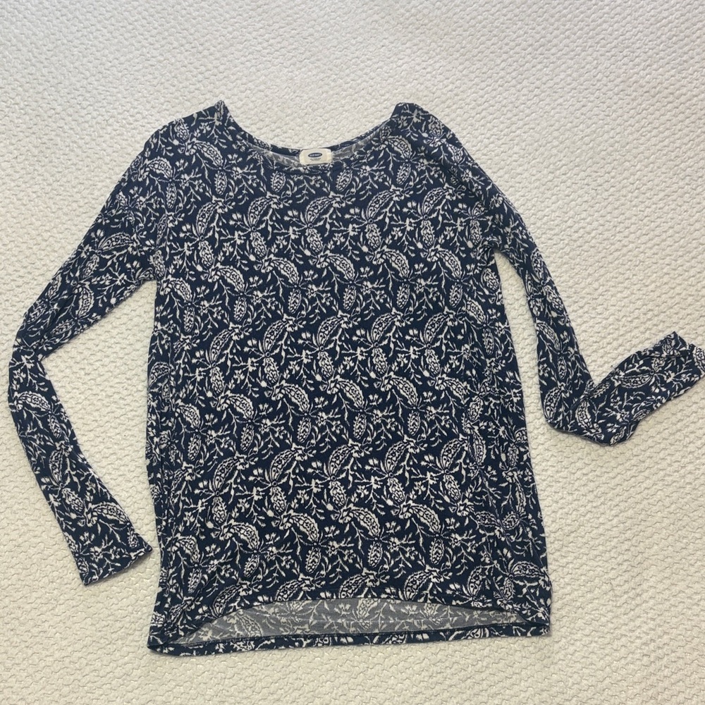 Old Navy Navy and White Patterned Top